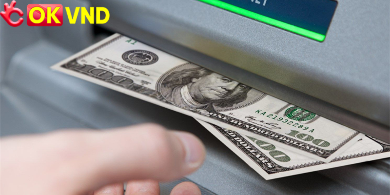 Người chơi thực hiện cách rút tiền từ okvnd nhanh chóng